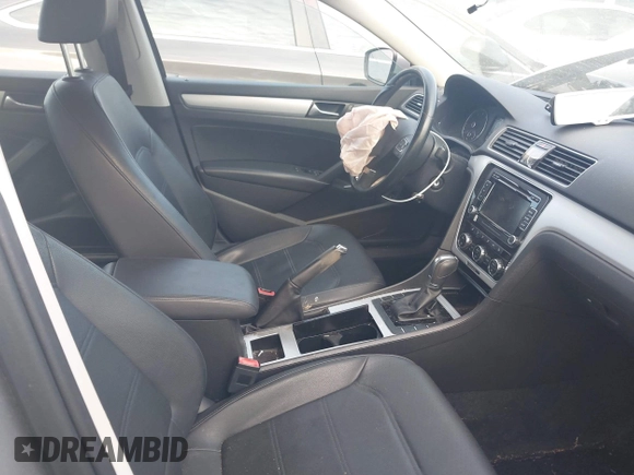 2012 Volkswagen Passat SE z VIN 1VWBH7A3XCC108676, wystawiony jako IAAI lot #41897380 z przebiegiem 94 066 mil mil oraz . Historia ofert i sprzedaży dostępna na DreamBid. Obrazek 5.