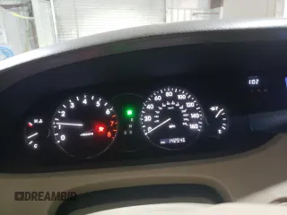 2006 Toyota Avalon XL z VIN 4T1BK36B46U090893, wystawiony jako Copart lot #60064325 z przebiegiem 142 546 mil mil oraz Czysty tytuł • Clean title. Historia ofert i sprzedaży dostępna na DreamBid. Obrazek 9.