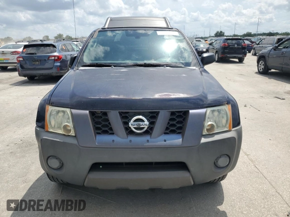 2008 Nissan Xterra S z VIN 5N1AN08U08C522260, wystawiony jako Copart lot #57504085 z przebiegiem 136 129 mil mil oraz Tytuł czysty. Historia ofert i sprzedaży dostępna na DreamBid. Obrazek 5.