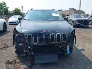2017 Jeep Cherokee Latitude с VIN 1C4PJLCB7HW507397, выставлен на аукционе IAAI как лот 42382161 с пробегом 87 359 миль миль и . История ставок и продаж доступна на DreamBid. Изображение 12.