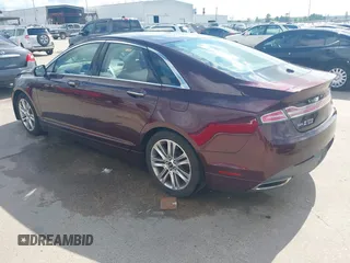 2013 Lincoln MKZ z VIN 3LN6L2GK2DR808761, wystawiony jako IAAI lot #42562086 z przebiegiem 124 087 mil mil oraz . Historia ofert i sprzedaży dostępna na DreamBid. Obrazek 3.