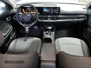 2025 Kia K4 LXS with VIN 3KPFT4DE3SE007260, listed as a Copart auction lot 54581945 with 14,258 mi miles and Clean Title. Bid and sale history available at carsss.com. Image 8.