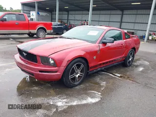 2009 Ford Mustang с VIN 1ZVHT80N995104312, выставлен на аукционе IAAI как лот 42294223 с пробегом 199 200 миль миль и . История ставок и продаж доступна на DreamBid. Изображение 2.