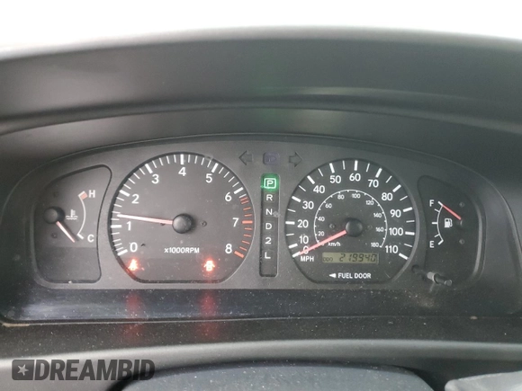 2000 Toyota Sienna LE with VIN 4T3ZF13C5YU201708, listed as a Copart auction lot 83924024 with 219,940 mi miles and Salvage Title. Bid and sale history available at DreamBid. Image 9.