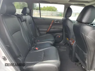 2013 Toyota Highlander Limited с VIN 5TDDK3EH5DS264104, выставлен на аукционе Copart как лот 61415115 с пробегом 110 745 миль миль и Чистый • Clean title. История ставок и продаж доступна на DreamBid. Изображение 11.