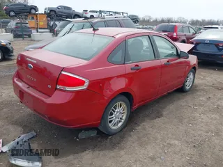 2009 Ford Focus SE z VIN 1FAHP35N69W197700, wystawiony jako IAAI lot #41834668 z przebiegiem 176 623 mil mil oraz . Historia ofert i sprzedaży dostępna na DreamBid. Obrazek 4.