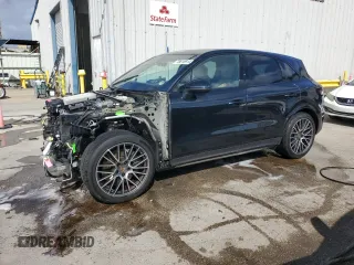 2022 Porsche Cayenne S z VIN WP1AB2AY9NDA32233, wystawiony jako Copart lot #78610914 z przebiegiem 26 393 mil mil oraz Szkoda całkowita • Salvage title. Historia ofert i sprzedaży dostępna na DreamBid. Obrazek 1.