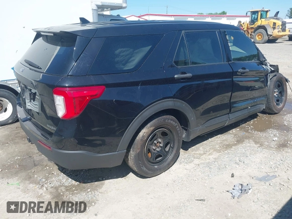 2020 Ford Police Interceptor Utility z VIN 1FM5K8AB7LGD18218, wystawiony jako IAAI lot #41975421 z przebiegiem Nie podano mil oraz . Historia ofert i sprzedaży dostępna na DreamBid. Obrazek 4.