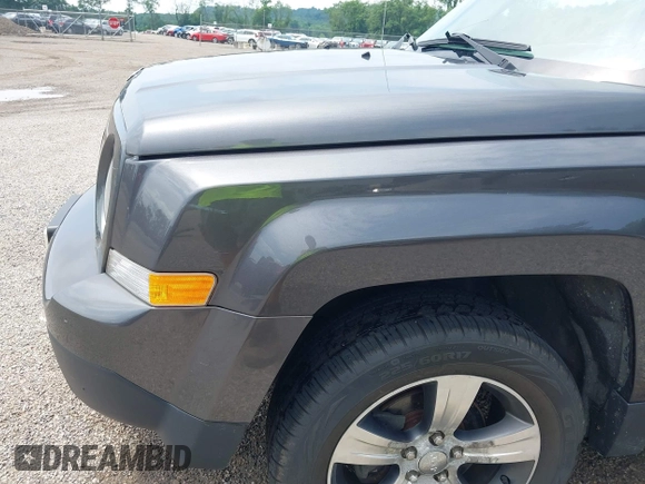 2016 Jeep Patriot Latitude with VIN 1C4NJRFB9GD523102, listed as a IAAI auction lot 42598712 with 144,808 mi miles and . Bid and sale history available at DreamBid. Image 19.