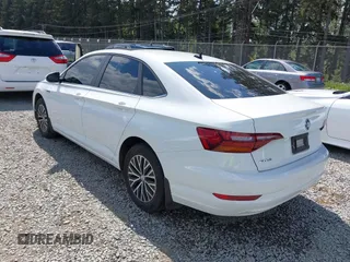 2019 Volkswagen Jetta SEL z VIN 3VWE57BU1KM111170, wystawiony jako IAAI lot #42179819 z przebiegiem 92 300 mil mil oraz . Historia ofert i sprzedaży dostępna na DreamBid. Obrazek 3.