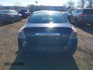 2011 Nissan Altima 2.5 S with VIN 1N4AL2AP7BN466071, listed as a IAAI auction lot 41636603 with 117,750 mi miles. Bid and sale history available at carsss.com. Image 16.