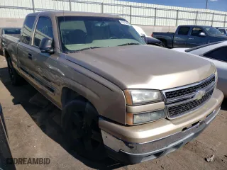 2006 Chevrolet Silverado 1500 LS with VIN 1GCEC19XX6Z160782, listed as a Copart auction lot 79775684 with 134,961 mi miles and Salvage Title. Bid and sale history available at carsss.com. Image 4.