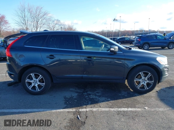 2012 Volvo XC60 3.0L with VIN YV4902DZ9C2309922, listed as a IAAI auction lot 41853170 with 121,325 mi miles. Bid and sale history available at carsss.com. Image 13.