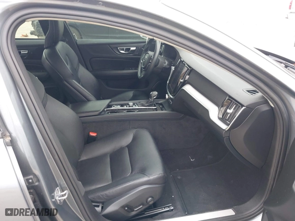 2020 Volvo S60 Momentum with VIN 7JR102FK9LG036730, listed as a IAAI auction lot 41592348 with 42,121 mi miles. Bid and sale history available at carsss.com. Image 5.