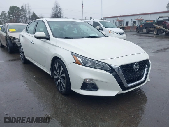 2020 Nissan Altima Platinum with VIN 1N4BL4FV5LN300639, listed as a IAAI auction lot 41571043 with 52,641 mi miles and . Bid and sale history available at carsss.com. Image 1.