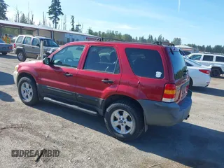 2005 Ford Escape XLT с VIN 1FMCU93155KA28328, выставлен на аукционе IAAI как лот 42293762 с пробегом 136 907 миль миль и . История ставок и продаж доступна на DreamBid. Изображение 3.