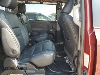 2020 Toyota Sienna SE with VIN 5TDXZ3DC4LS030663, listed as a Copart auction lot 60213385 with 51,633 mi miles and Salvage title. Bid and sale history available at DreamBid. Image 11.