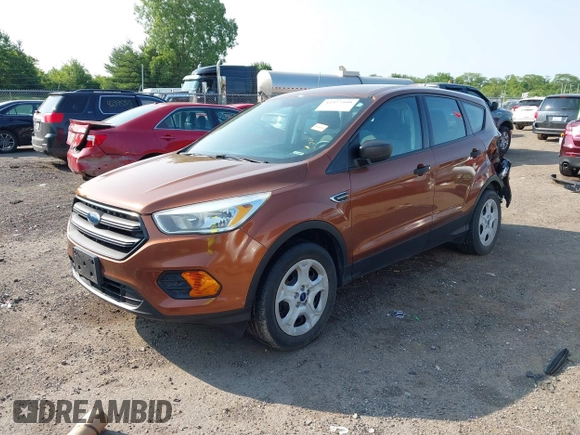 2017 Ford Escape S z VIN 1FMCU0F79HUC31792, wystawiony jako IAAI lot #42377599 z przebiegiem 98 300 mil mil oraz . Historia ofert i sprzedaży dostępna na DreamBid. Obrazek 2.