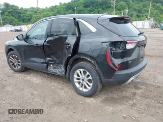 2020 Ford Escape SE z VIN 1FMCU9G69LUB29301, wystawiony jako IAAI lot #42382811 z przebiegiem 55 197 mil mil oraz . Historia ofert i sprzedaży dostępna na DreamBid. Obrazek 3.