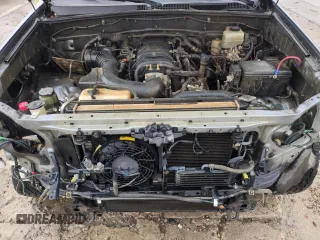 2006 Lexus GX 470 z VIN JTJBT20X360112578, wystawiony jako Copart lot #55975505 z przebiegiem 320 316 mil mil oraz Szkoda całkowita • Salvage title. Historia ofert i sprzedaży dostępna na DreamBid. Obrazek 12.