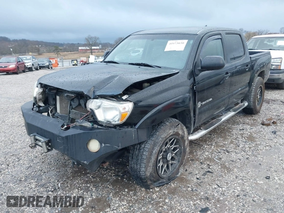 2014 Toyota Tacoma PreRunner with VIN 5TFJU4GN0EX062336, listed as a IAAI auction lot 41073030 with 135,554 mi miles. Bid and sale history available at carsss.com. Image 2.