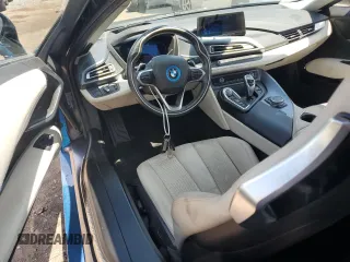 2016 BMW i8 z VIN WBY2Z2C55GV675162, wystawiony jako Copart lot #60817764 z przebiegiem 32 718 mil mil oraz Szkoda całkowita • Salvage title. Historia ofert i sprzedaży dostępna na DreamBid. Obrazek 8.