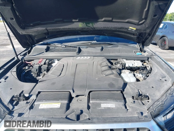 2019 Audi Q7 Prestige with VIN WA1VAAF70KD016797, listed as a IAAI auction lot 41722711 with 95,510 mi miles and . Bid and sale history available at DreamBid. Image 10.