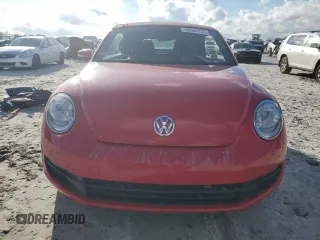 2015 Volkswagen Beetle 1.8T with VIN 3VW517AT6FM807260, listed as a Copart auction lot 85586124 with 88,565 mi miles and Salvage title. Bid and sale history available at DreamBid. Image 5.