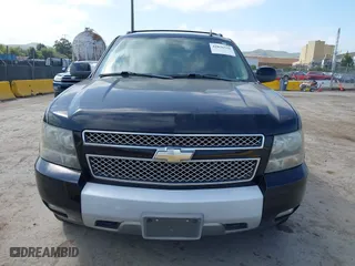 2011 Chevrolet Avalanche LT with VIN 3GNTKFE39BG119720, listed as a IAAI auction lot 42036526 with 190,381 mi miles. Bid and sale history available at carsss.com. Image 6.