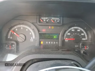 2013 Ford Econoline Passenger XL z VIN 1FBSS3BLXDDB07751, wystawiony jako Copart lot #54320155 z przebiegiem 177 443 mil mil oraz Szkoda całkowita • Salvage title. Historia ofert i sprzedaży dostępna na DreamBid. Obrazek 9.