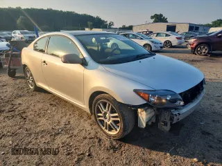 2007 Scion tC Spec with VIN JTKDE177670215719, listed as a Copart auction lot 63763695 with 218,105 mi miles and Clean title. Bid and sale history available at DreamBid. Image 4.