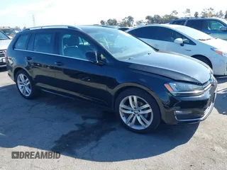 2015 Volkswagen Golf SportWagen TDI S with VIN 3VWCA7AU3FM500306, listed as a IAAI auction lot 41555391 with 187,142 mi miles. Bid and sale history available at carsss.com. Image 1.