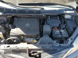 2011 Toyota Sienna XLE AAS with VIN 5TDYK3DC3BS036574, listed as a Copart auction lot 47177365 with 138,161 mi miles and Salvage Title. Bid and sale history available at carsss.com. Image 12.
