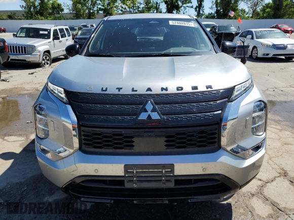 2022 Mitsubishi Outlander SE with VIN JA4J4UA89NZ078827, listed as a Copart auction lot 57402015 with 67,401 mi miles and Salvage title. Bid and sale history available at DreamBid. Image 5.