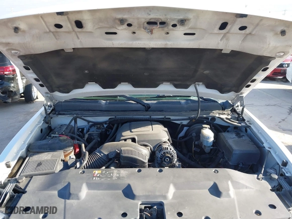 2013 Chevrolet Silverado 1500 LT with VIN 1GCRCSE08DZ166948, listed as a IAAI auction lot 41254225 with 206,541 mi miles. Bid and sale history available at carsss.com. Image 10.