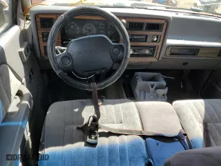 1996 Dodge Dakota with VIN 1B7GG23X1TS537628, listed as a Copart auction lot 67980544 with 239,132 mi miles and Salvage Title. Bid and sale history available at carsss.com. Image 8.