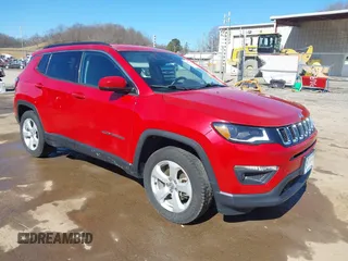 2018 Jeep Compass Latitude with VIN 3C4NJDBB0JT331884, listed as a IAAI auction lot 41737944 with 58,763 mi miles and . Bid and sale history available at DreamBid. Image 1.