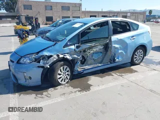 2014 Toyota Prius с VIN JTDKN3DPXE3059226, выставлен на аукционе IAAI как лот 41767037 с пробегом 95 320 миль миль и . История ставок и продаж доступна на DreamBid. Изображение 18.