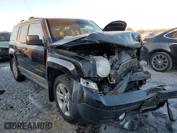 2011 Jeep Patriot Latitude X with VIN 1J4NF4GBXBD127718, listed as a Copart auction lot 89150475 with 162,186 mi miles and Salvage Title. Bid and sale history available at DreamBid. Image 4.