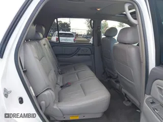 2004 Toyota Sequoia Limited with VIN 5TDZT38A54S222629, listed as a IAAI auction lot 41389865 with 106,076 mi miles. Bid and sale history available at carsss.com. Image 8.