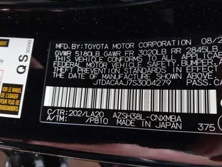 2025 Toyota Crown XLE z VIN JTDACAAJ7S3004279, wystawiony jako IAAI lot #41863223 z przebiegiem 5041 mil mil oraz . Historia ofert i sprzedaży dostępna na DreamBid. Obrazek 9.