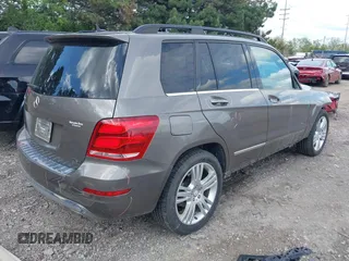 2014 Mercedes-Benz GLK 350 z VIN WDCGG5HB9EG261584, wystawiony jako IAAI lot #42179943 z przebiegiem 105 726 mil mil oraz . Historia ofert i sprzedaży dostępna na DreamBid. Obrazek 4.