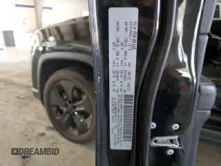 2019 Jeep Compass Altitude z VIN 3C4NJDBB8KT647373, wystawiony jako Copart lot #54104865 z przebiegiem 76 788 mil mil oraz Szkoda całkowita • Salvage title. Historia ofert i sprzedaży dostępna na DreamBid. Obrazek 13.