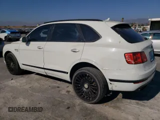 2018 Bentley Bentayga Signature z VIN SJAAC4ZV9JC020797, wystawiony jako Copart lot #72076174 z przebiegiem 78 619 mil mil oraz Szkoda całkowita • Salvage title. Historia ofert i sprzedaży dostępna na DreamBid. Obrazek 2.