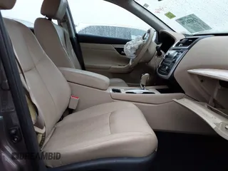 2016 Nissan Altima SV with VIN 1N4AL3AP1GC162811, listed as a IAAI auction lot 41422378 with 58,172 mi miles and . Bid and sale history available at DreamBid. Image 5.