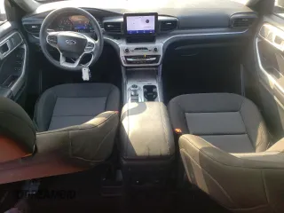 2023 Ford Explorer XLT with VIN 1FMSK7DH9PGB45255, listed as a Copart auction lot 57446875 with 11,782 mi miles and Salvage title. Bid and sale history available at DreamBid. Image 8.