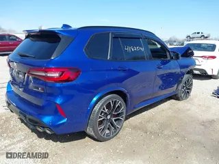 2022 BMW X5 M with VIN 5YMJU0C00N9M64484, listed as a IAAI auction lot 41825141 with 1 mi miles. Bid and sale history available at carsss.com. Image 4.