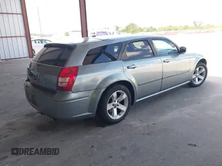 2007 Dodge Magnum with VIN 2D4FV47V87H776356, listed as a IAAI auction lot 41965436 with 285,585 mi miles and . Bid and sale history available at carsss.com. Image 4.