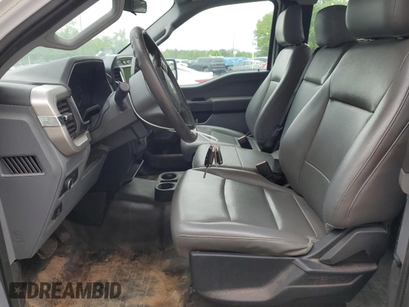 2021 Ford F-150 XL z VIN 1FTEX1CB3MKD68381, wystawiony jako Copart lot #55253185 z przebiegiem 71 559 mil mil oraz Czysty tytuł • Clean title. Historia ofert i sprzedaży dostępna na DreamBid. Obrazek 7.