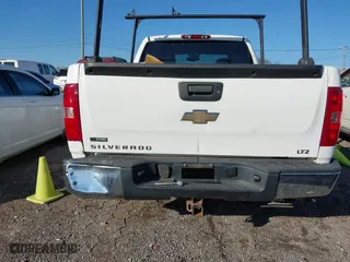 2009 Chevrolet Silverado 1500 LTZ with VIN 1GCEK39079Z114929, listed as a IAAI auction lot 41494959 with 305,078 mi miles. Bid and sale history available at carsss.com. Image 16.